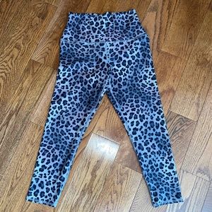 Leopard active leggings.